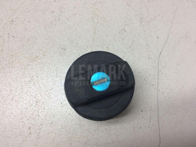 Крышка топливного бака