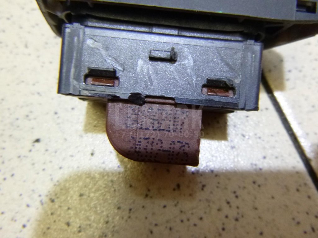 Кнопка центрального замка