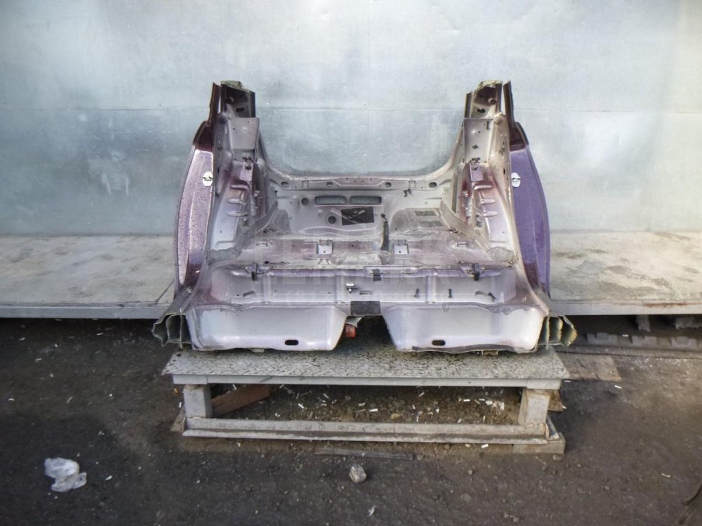 Панель задняя