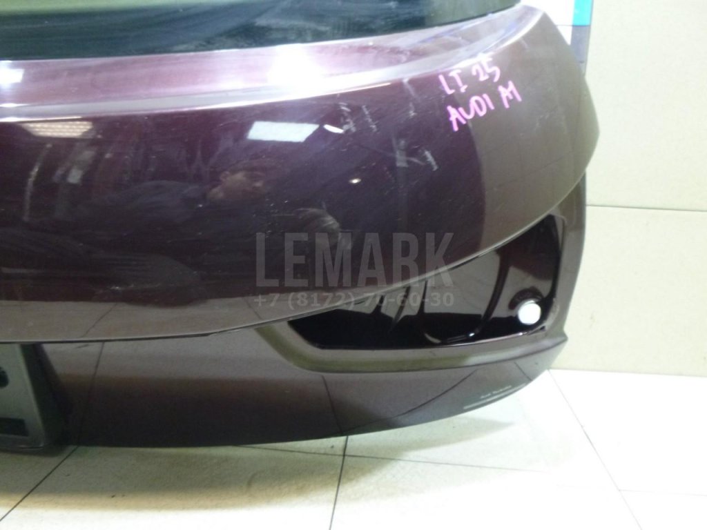 Дверь багажника со стеклом