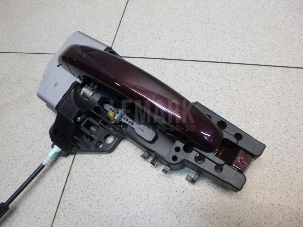 Ручка двери передней наружная правая