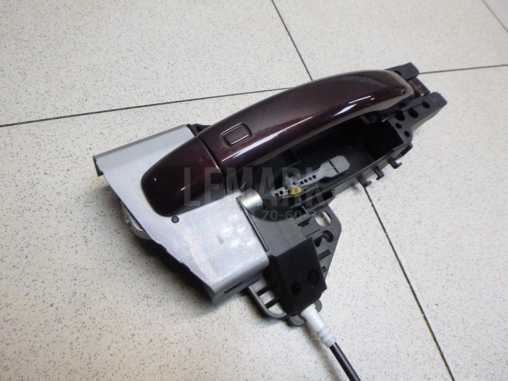 Ручка двери передней наружная правая