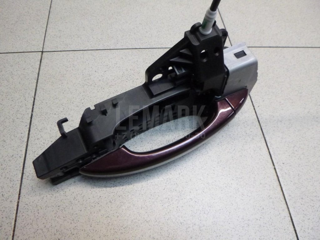 Ручка двери передней наружная правая