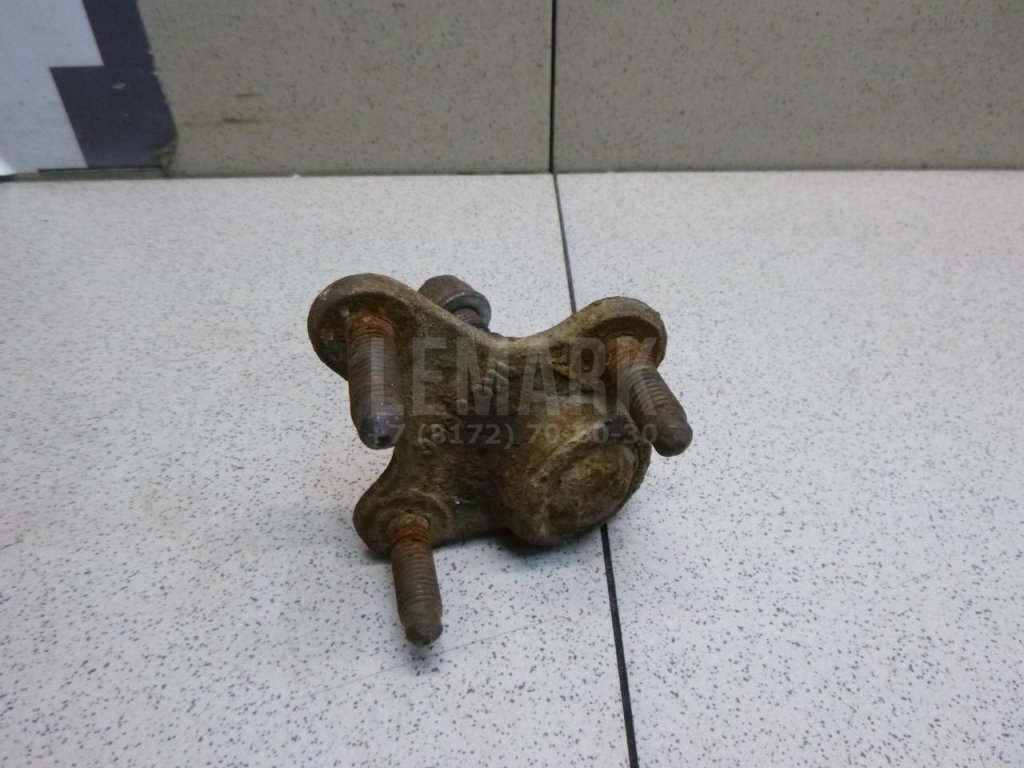 Опора шаровая левая передней подвески