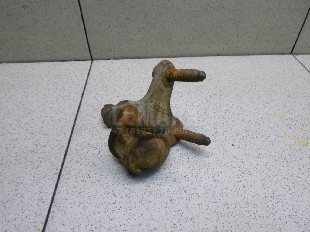 Опора шаровая правая передней подвески