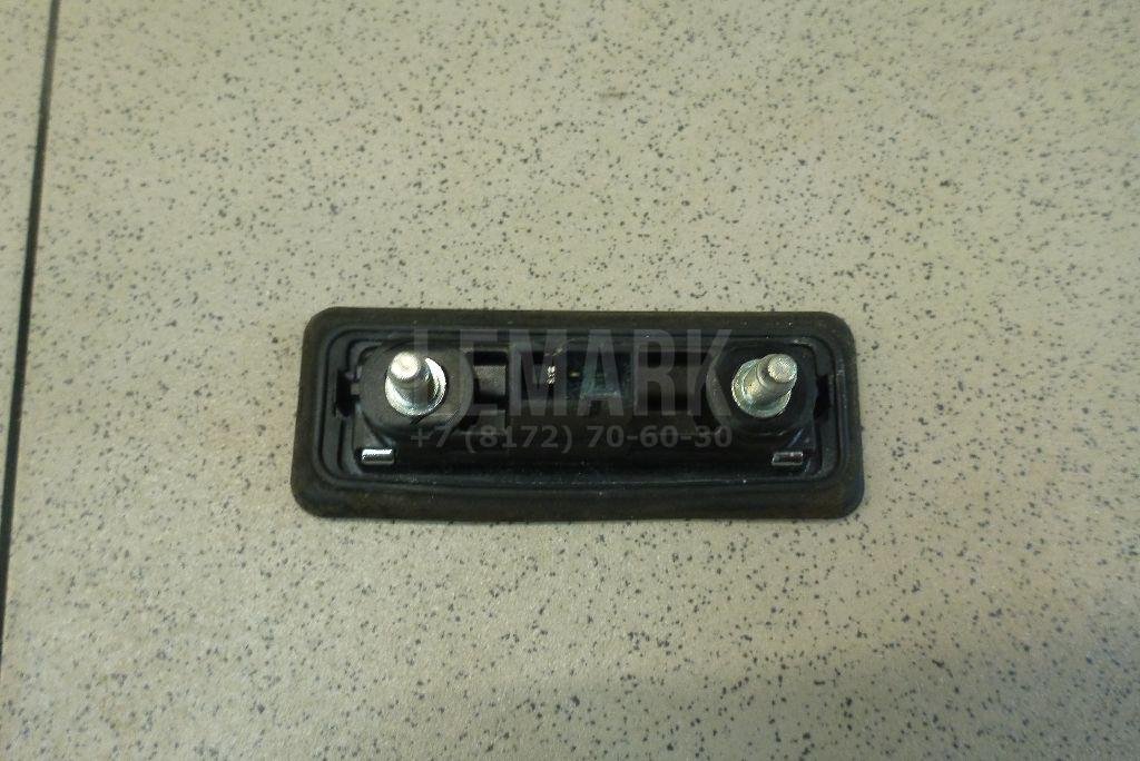 Кнопка открывания багажника