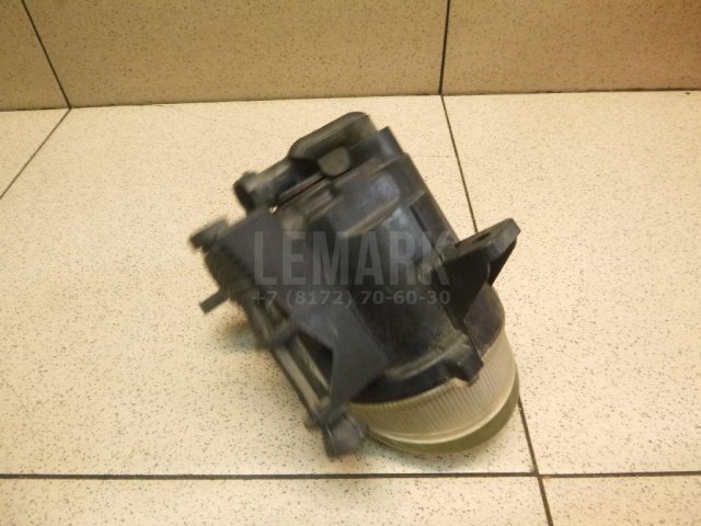 Фара противотуманная левая