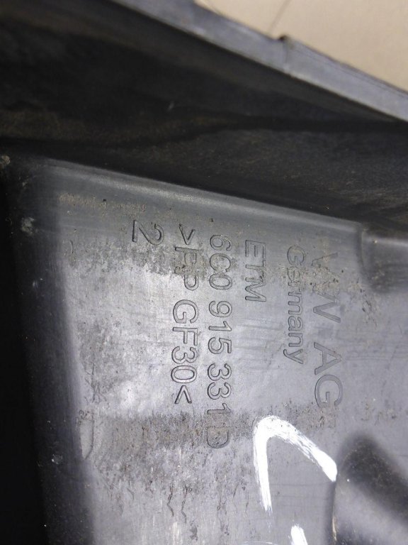 Крепление АКБ (корпус/подставка)