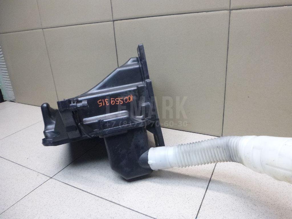 Бачок омывателя лобового стекла