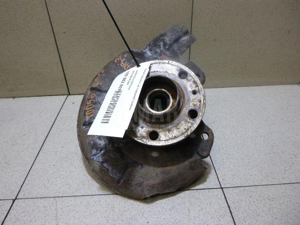 Кулак поворотный передний правый