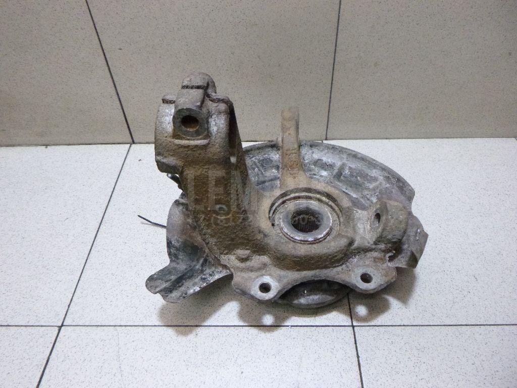 Кулак поворотный передний правый