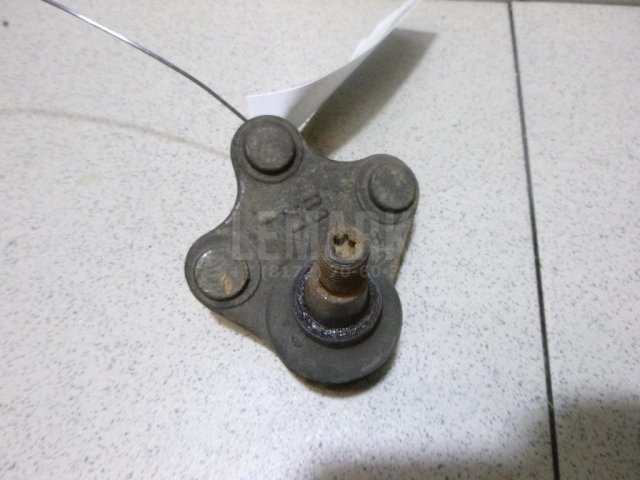 Опора шаровая правая передней подвески