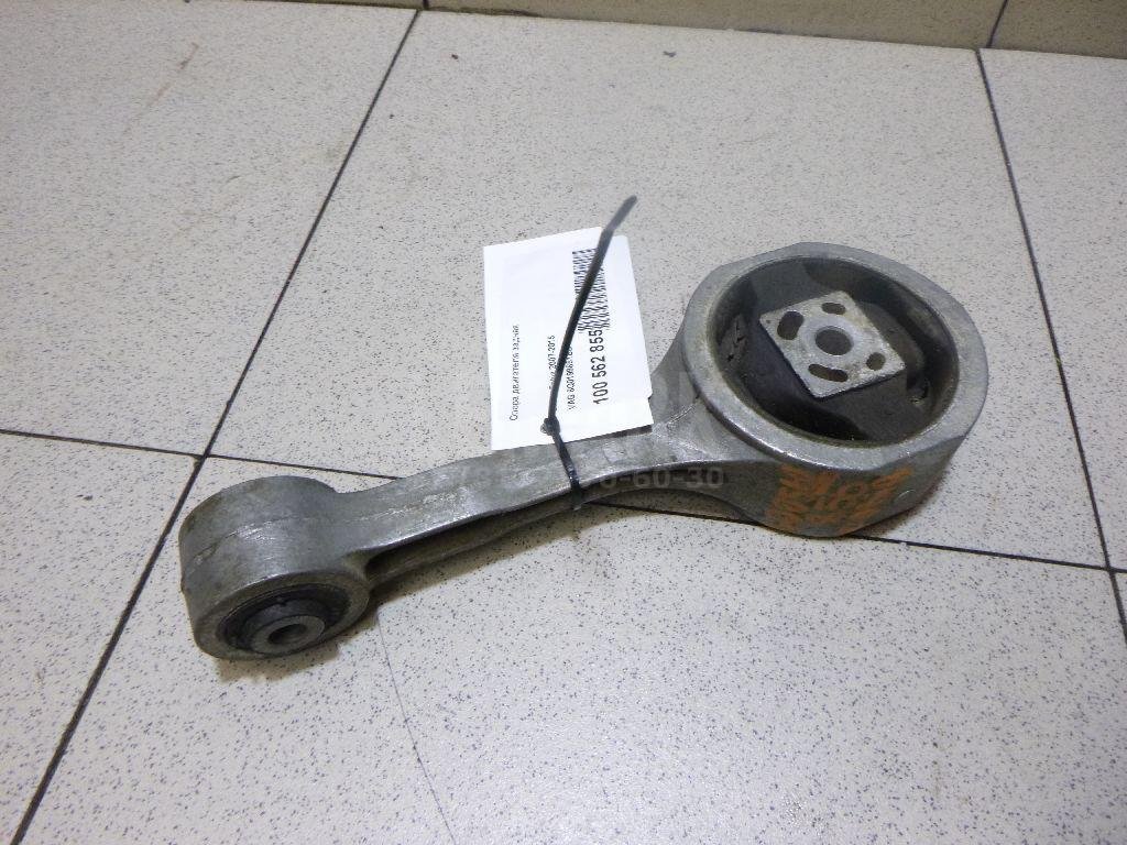 Опора двигателя задняя