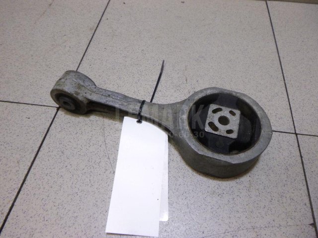 Опора двигателя задняя