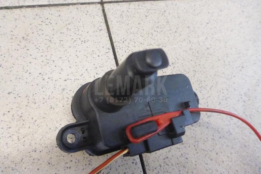 Активатор замка крышки бензобака