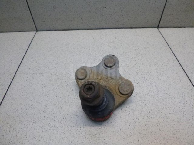 Опора шаровая правая передней подвески