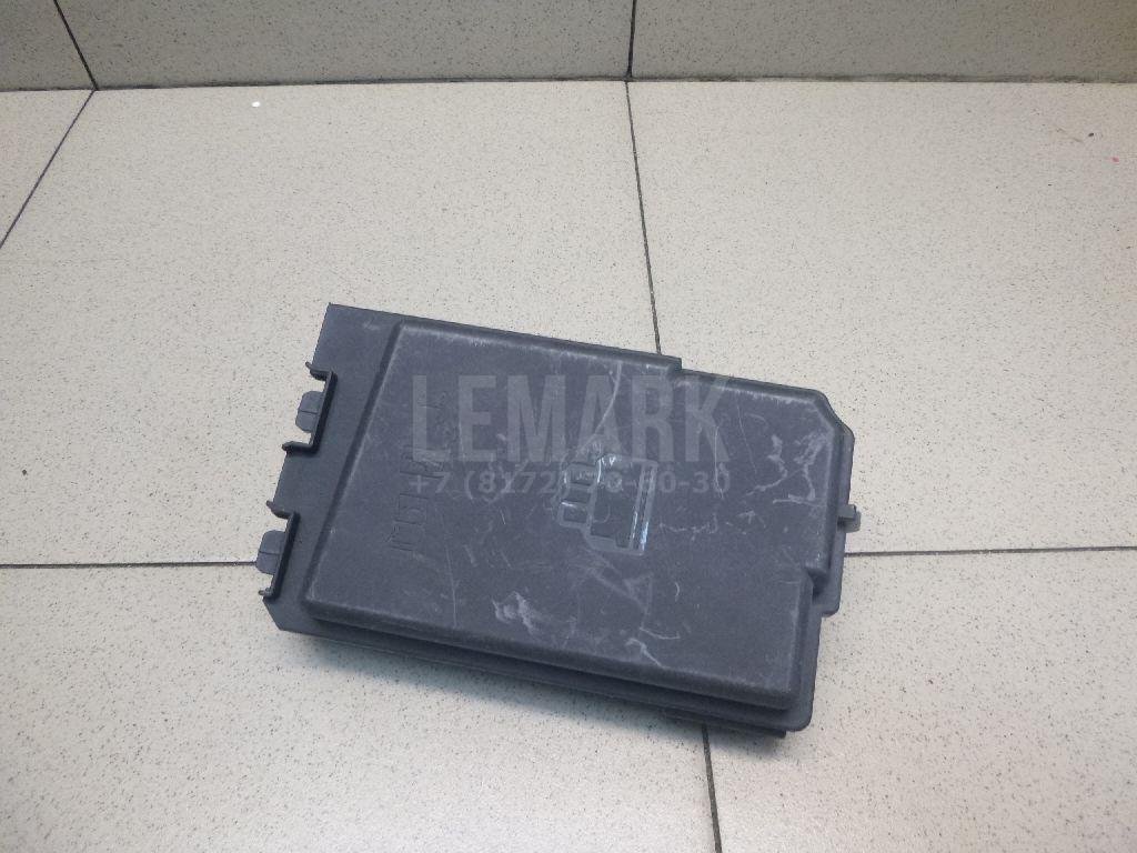 Крышка блока предохранителей