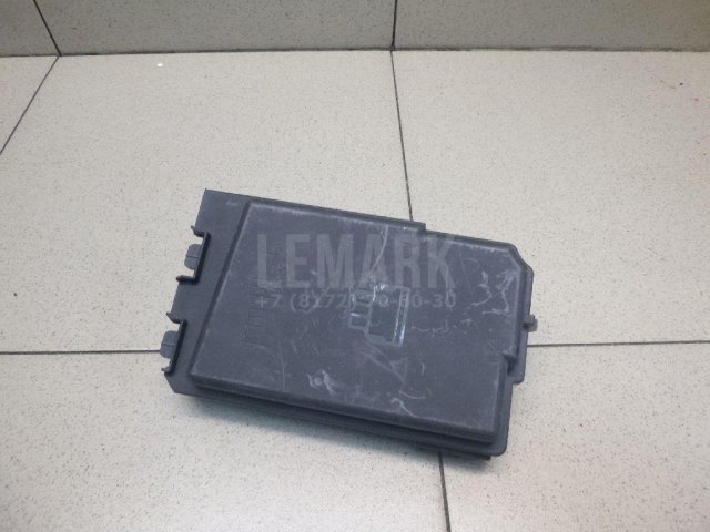 Крышка блока предохранителей