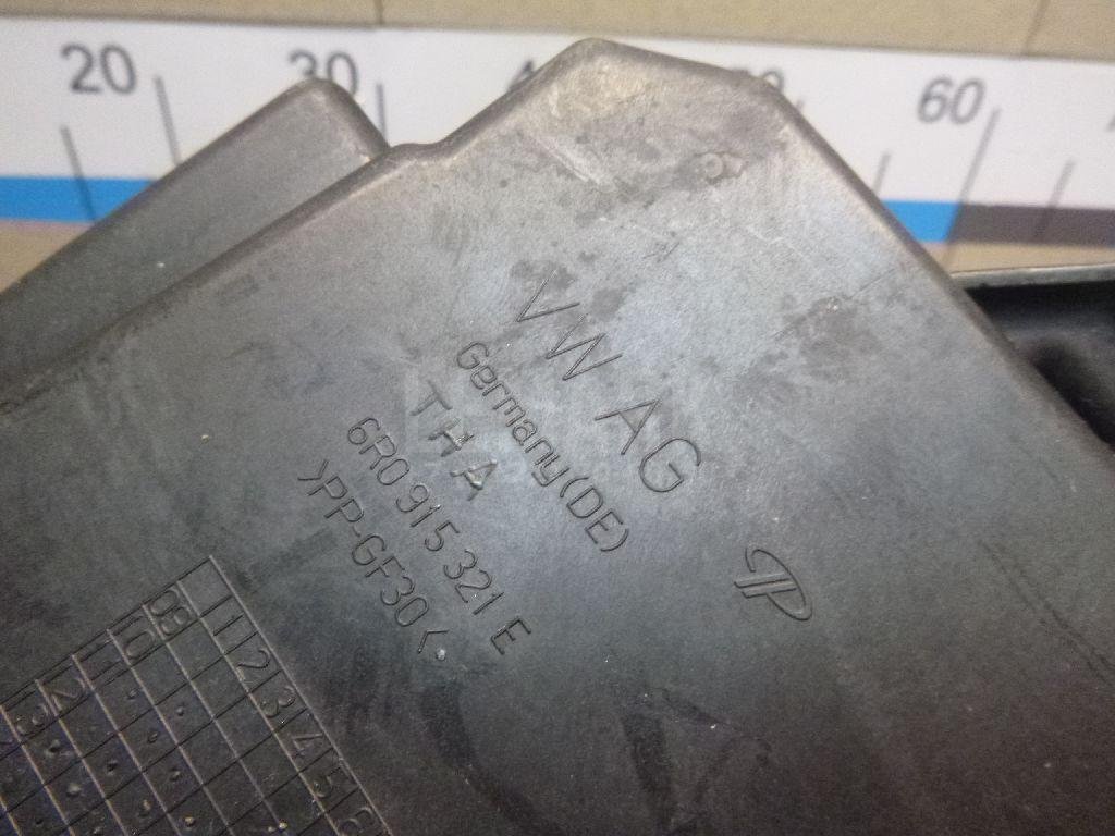 Крепление АКБ (корпус/подставка)