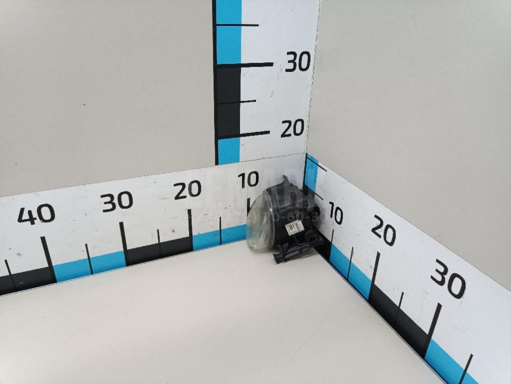 Фара противотуманная левая