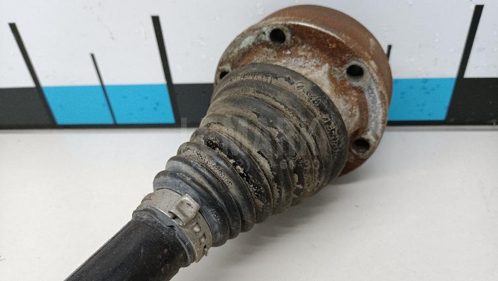 Полуось задняя левая