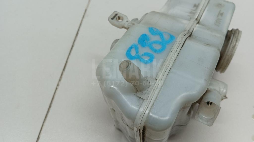 Бачок главного тормозного цилиндра