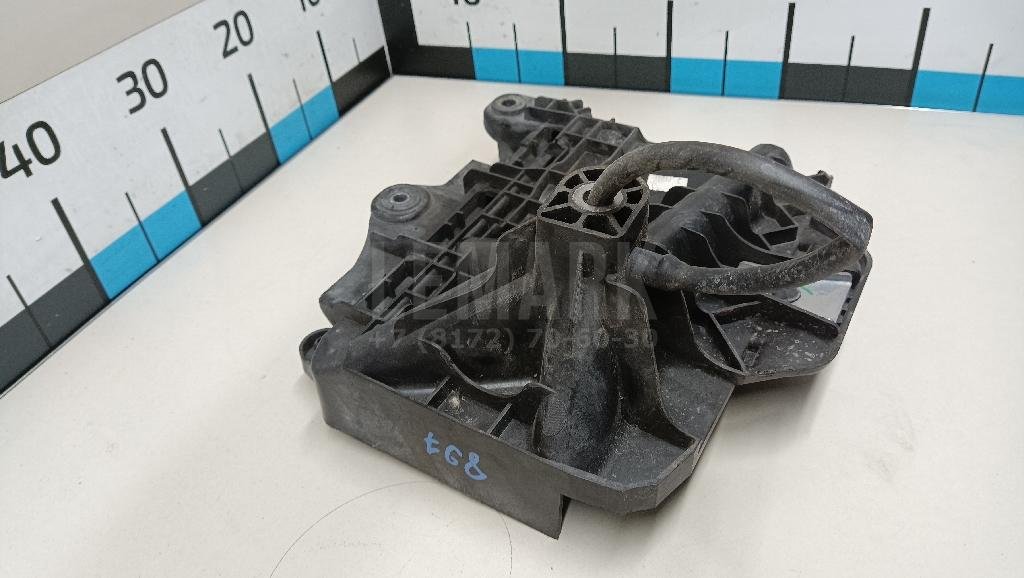 Крепление АКБ (корпус/подставка)