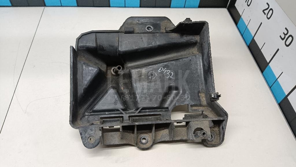 Крепление АКБ (корпус/подставка)