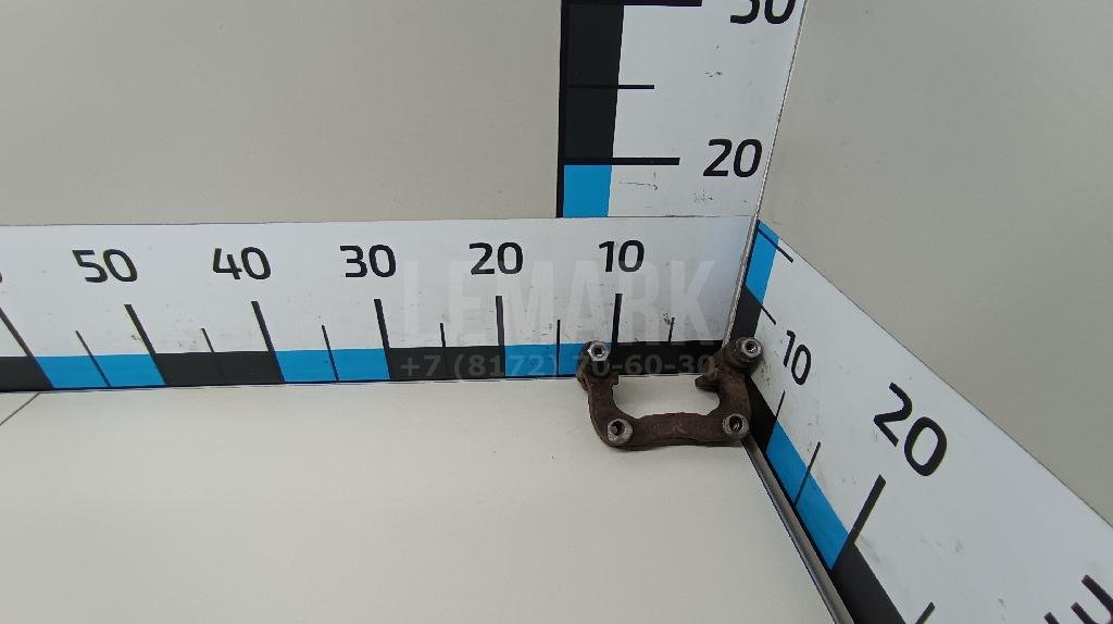 Скоба суппорта заднего правого