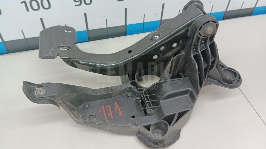 Педаль тормоза