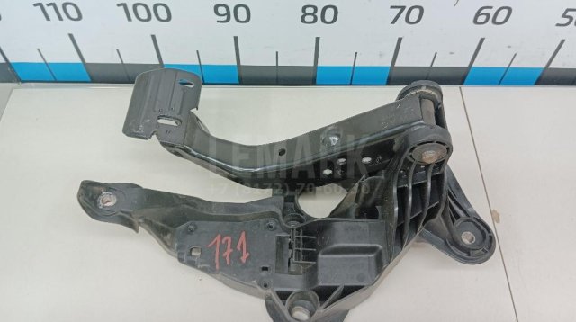 Педаль тормоза