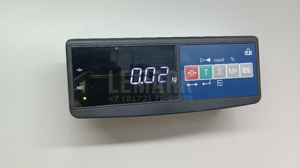 Эмблема на крышку багажника