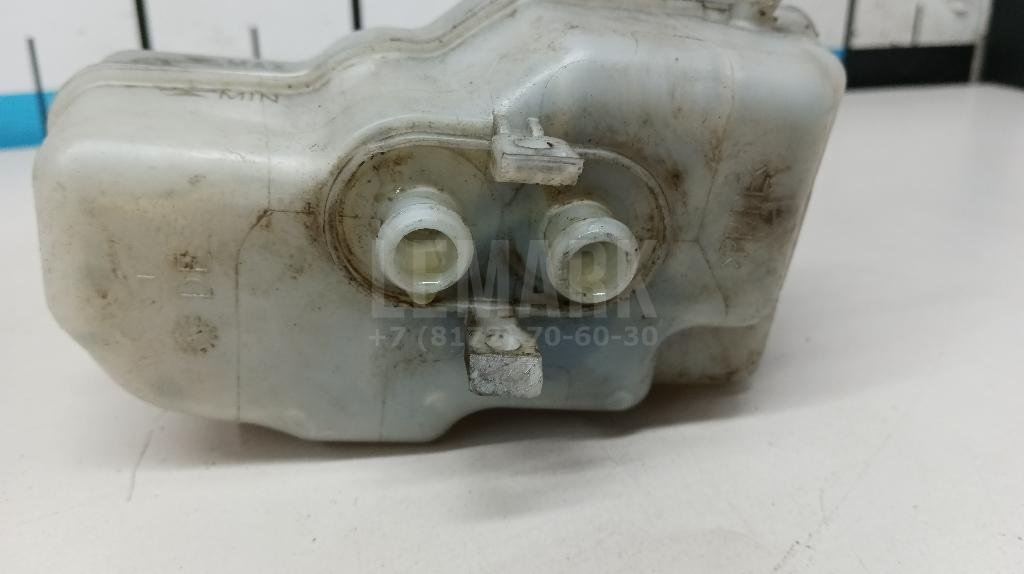 Бачок главного тормозного цилиндра