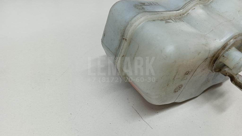 Бачок главного тормозного цилиндра