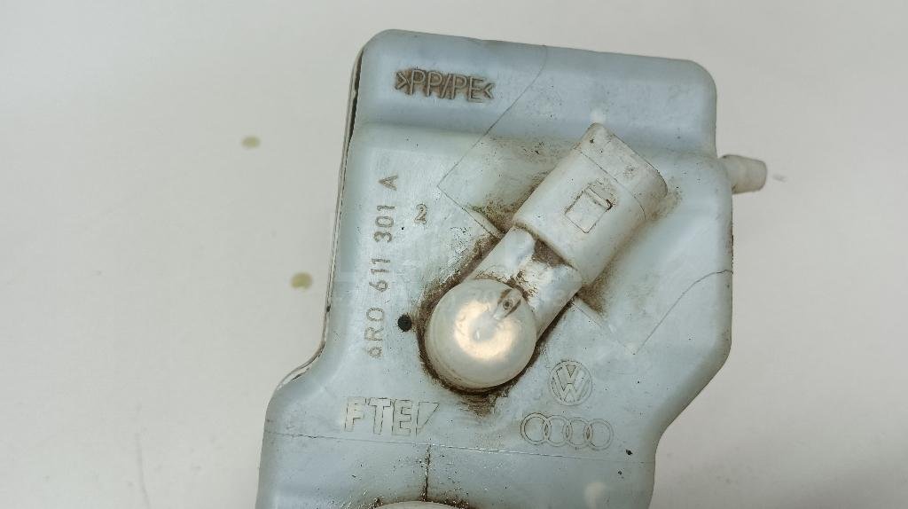 Бачок главного тормозного цилиндра