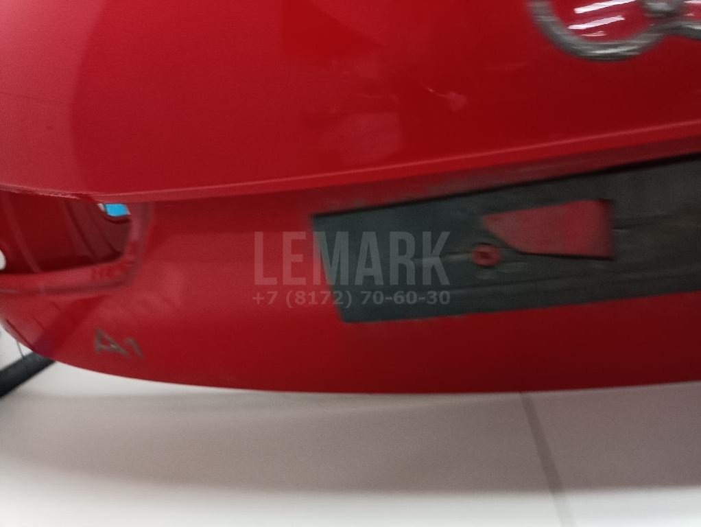 Дверь багажника