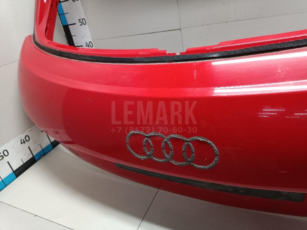 Дверь багажника