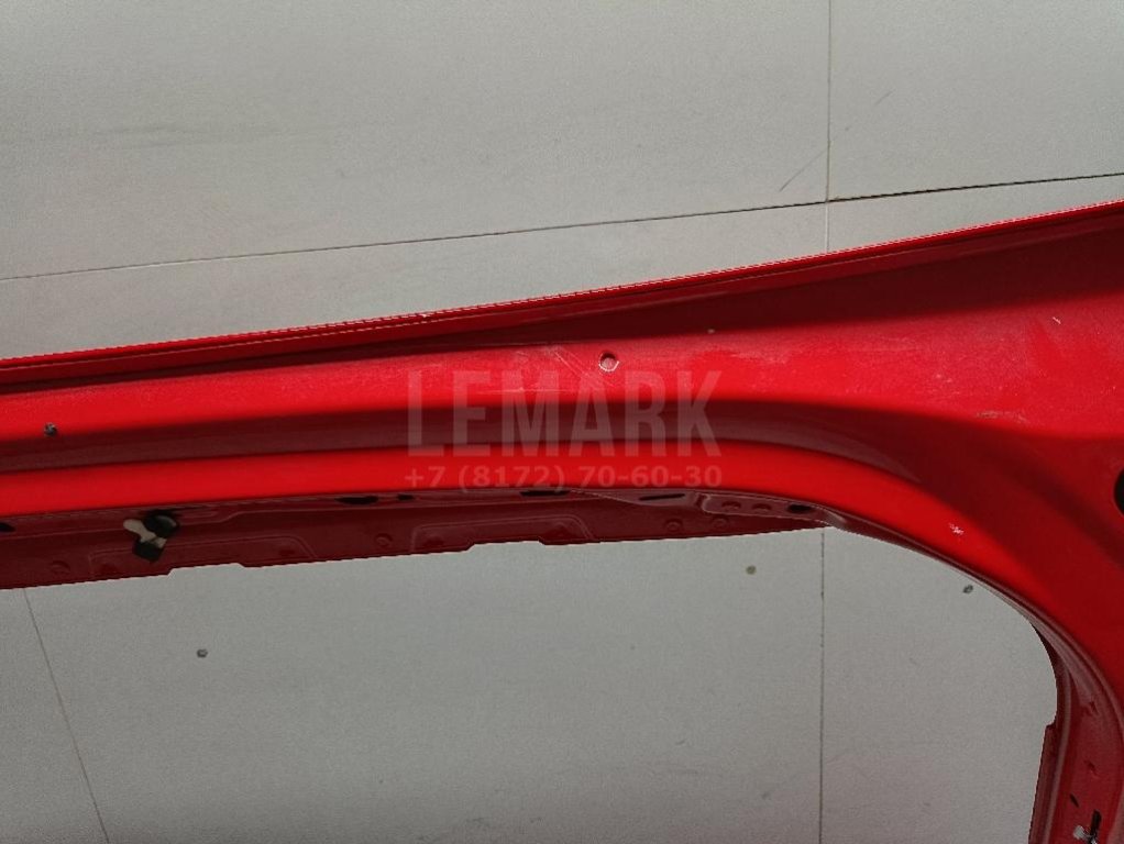 Дверь багажника