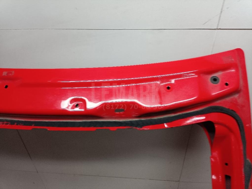 Дверь багажника