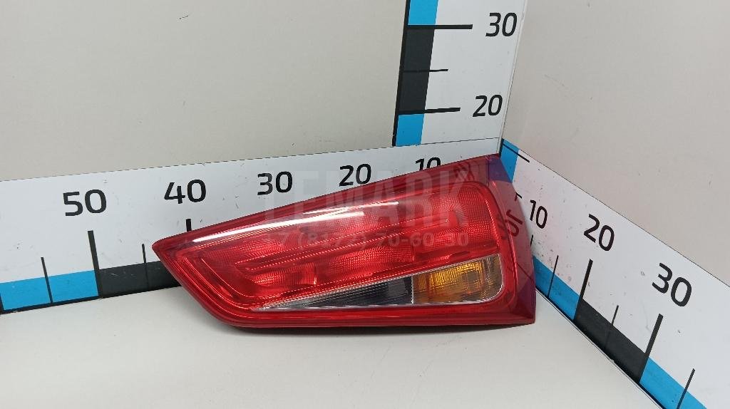 Фонарь задний правый для  Audi A3 [8P1] 2003-2013