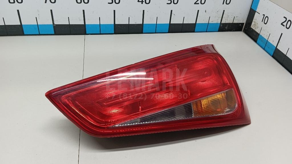 Фонарь задний правый для  Audi A3 [8P1] 2003-2013