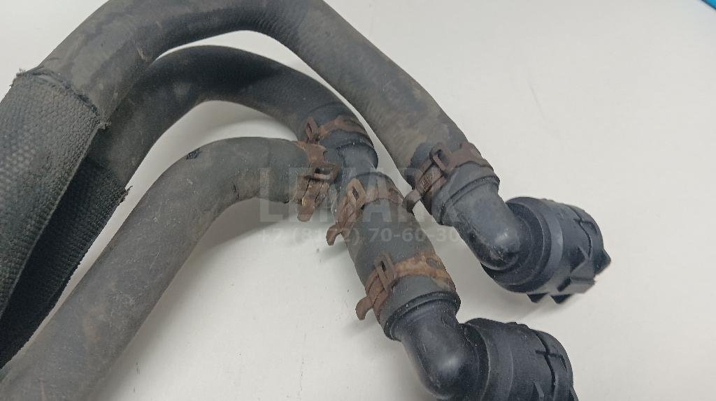 Патрубок отопителя