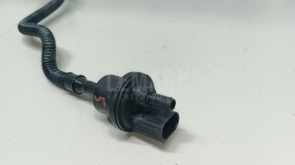 Клапан вентиляции топливного бака