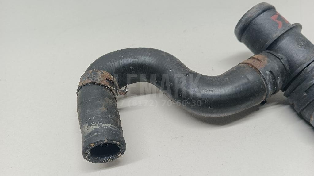 Патрубок радиатора