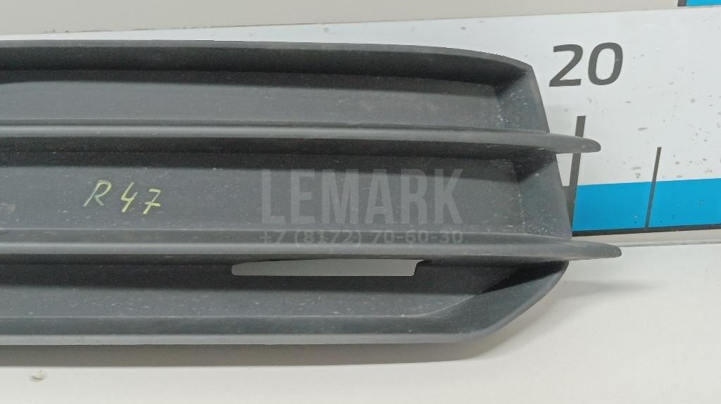 Решетка в бампер левая