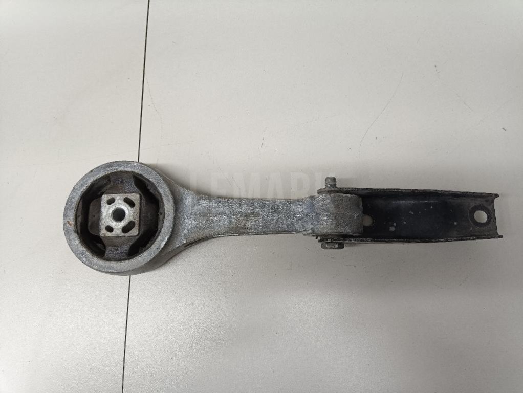 Опора двигателя задняя