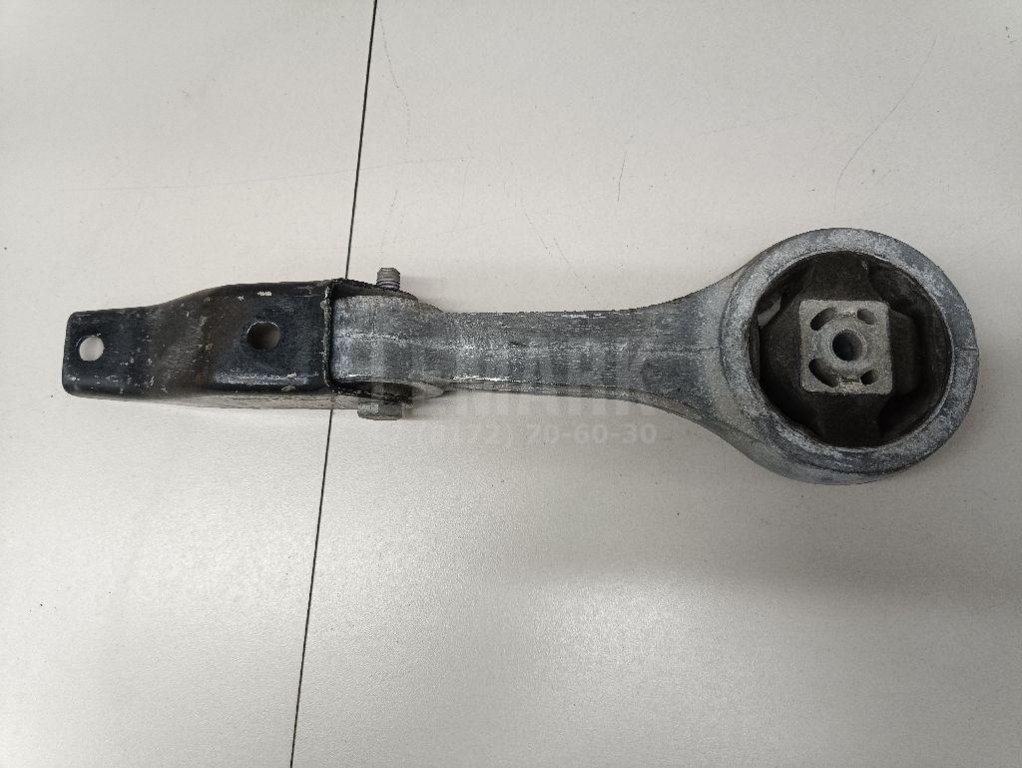 Опора двигателя задняя