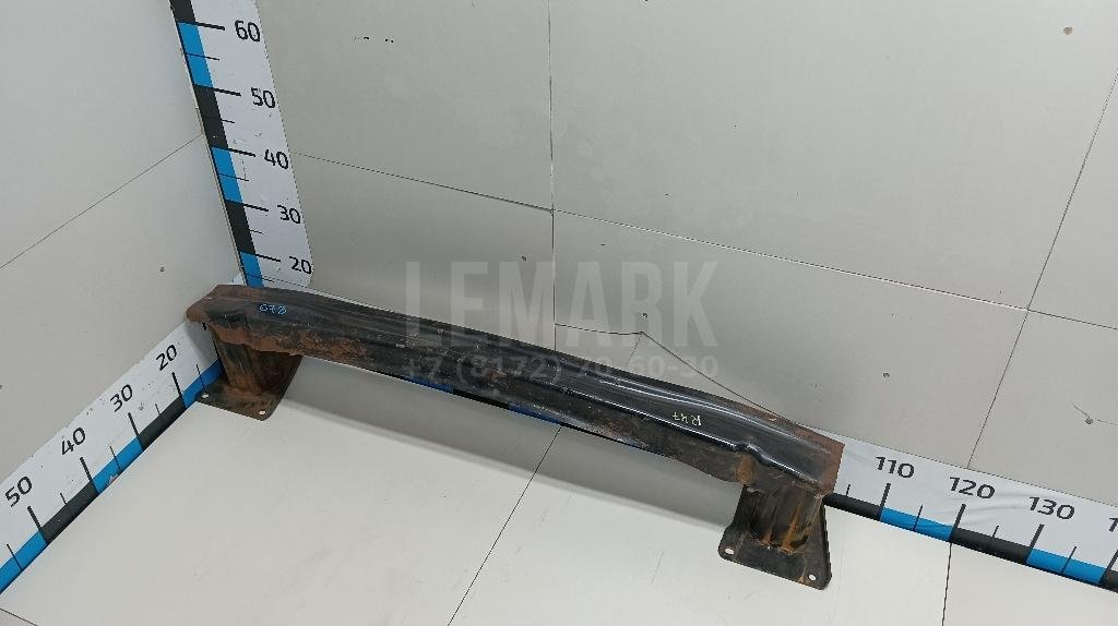 Усилитель заднего бампера