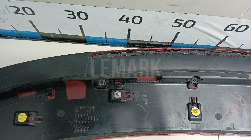 Спойлер (дефлектор) багажника