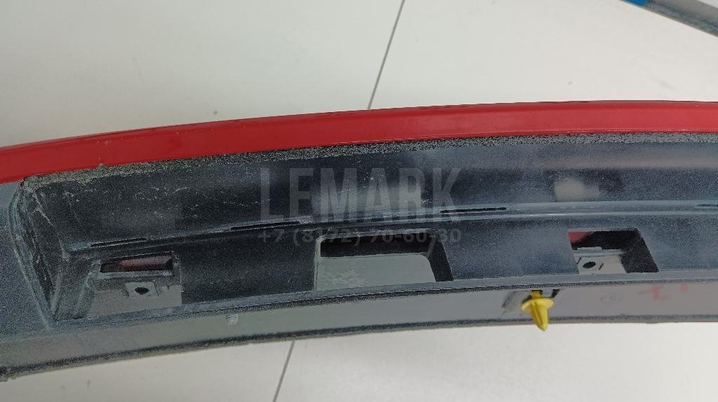 Спойлер (дефлектор) багажника